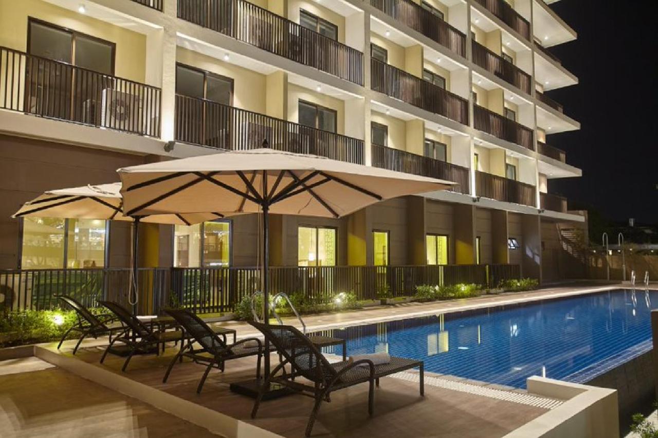 Quest Hotel Tagaytay Tagaytay City Exterior photo